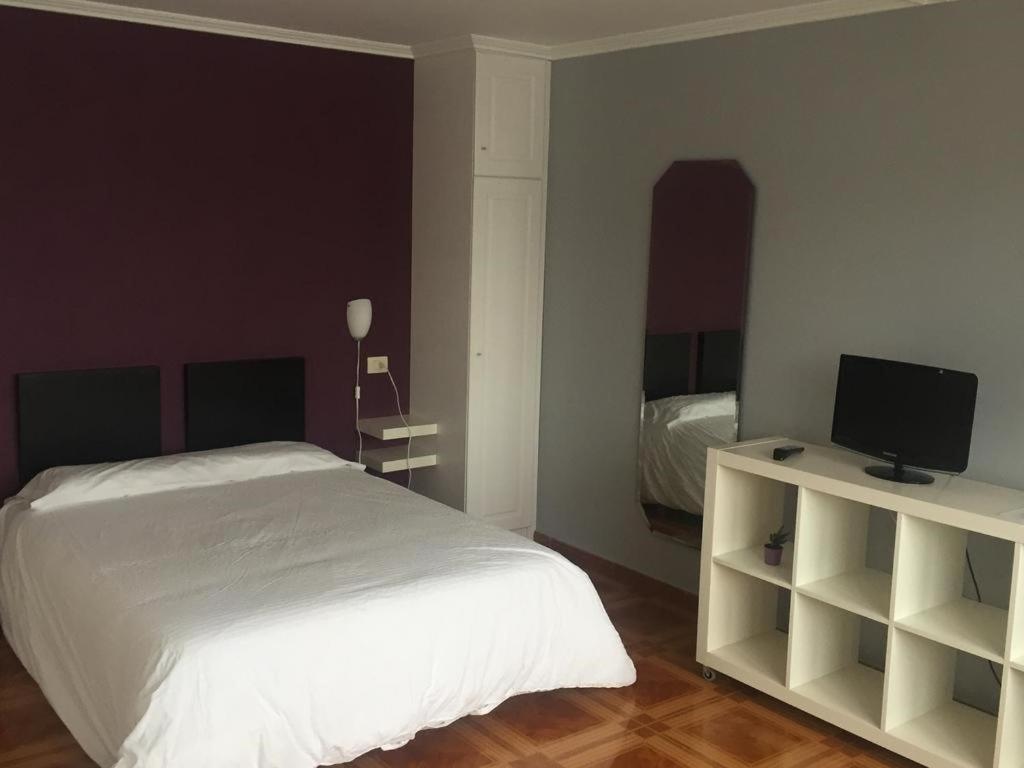 Hotel Corcubion Playa De Quenxe חדר תמונה