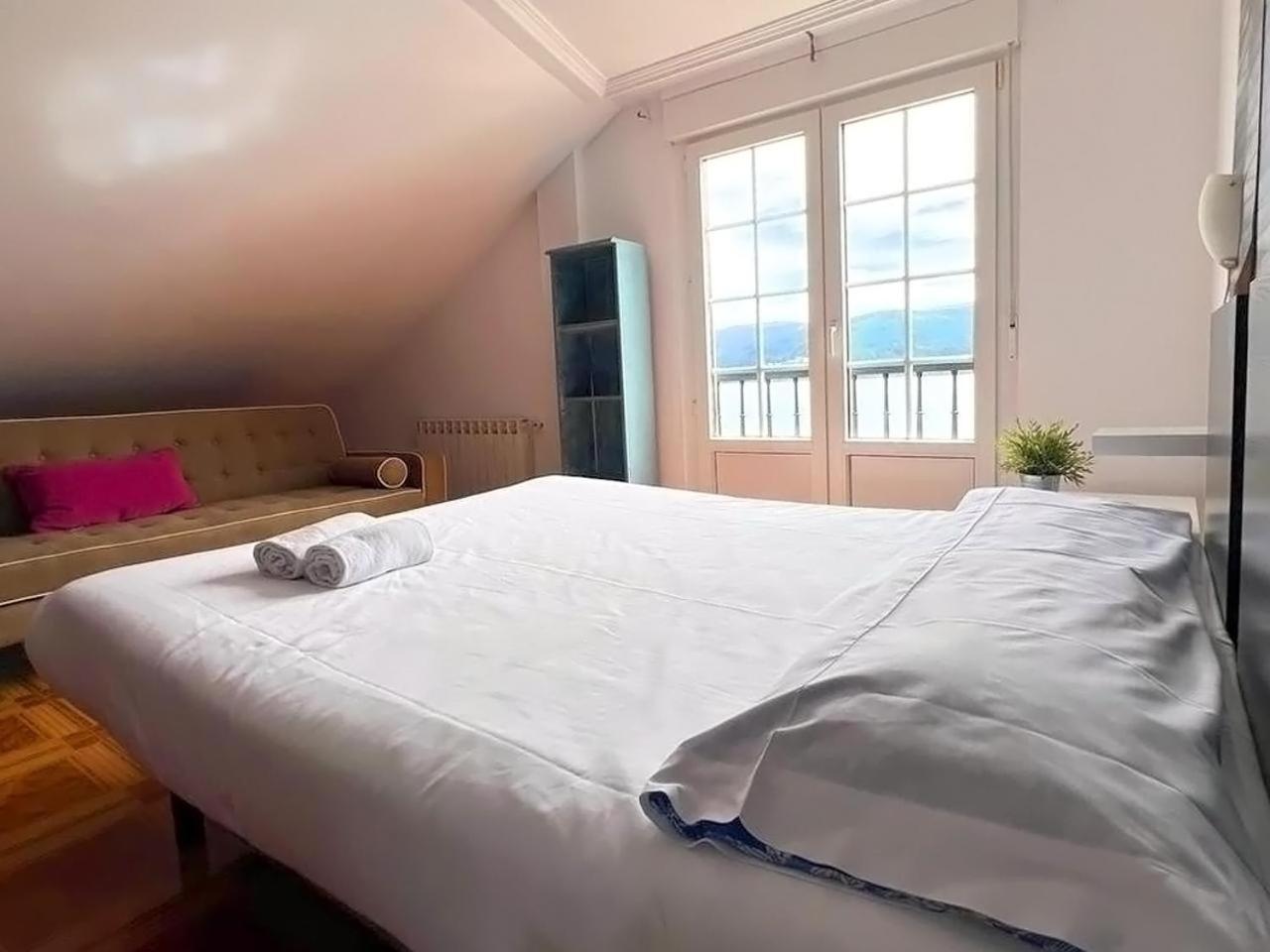Hotel Corcubion Playa De Quenxe חדר תמונה